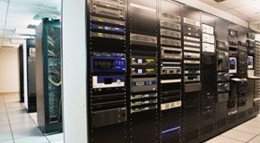 wpid-1536_server.jpg